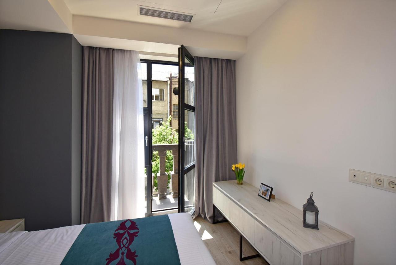 Home4You Apartments On Koghbatsi Erévan Extérieur photo